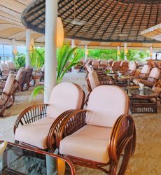 ANGAGA Island Resort - BEACH BAR